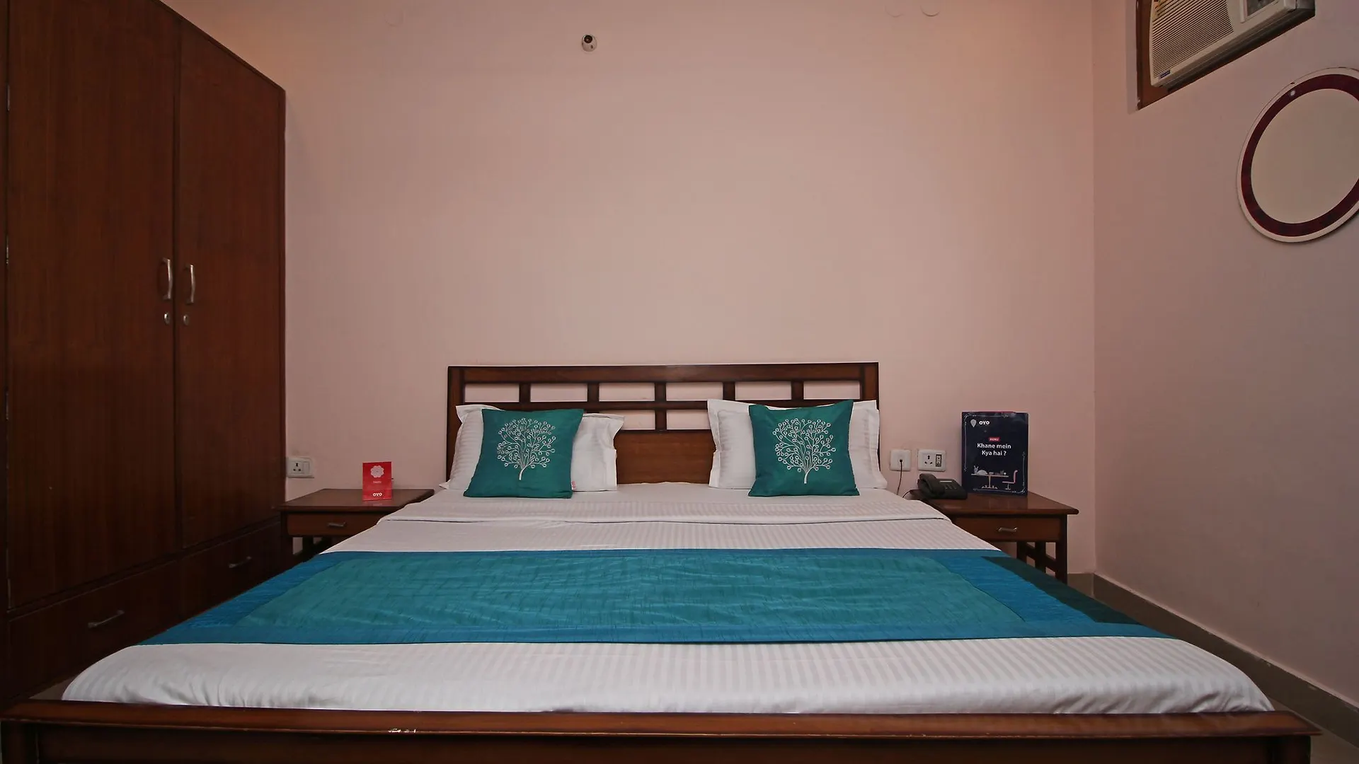 Oyo 6539 Home Stay Laxmi Villa Gurgaon Bed & Breakfast